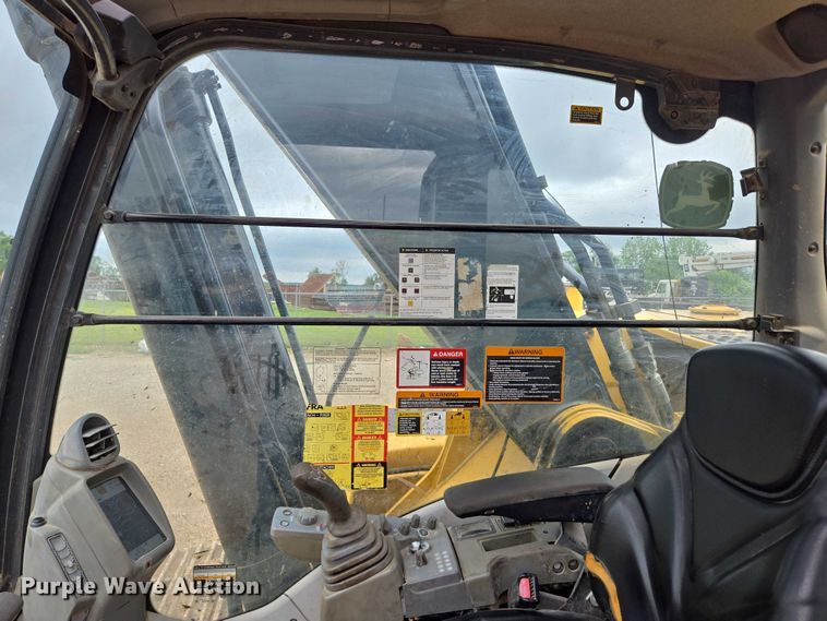 image for item EN3756 2012 John Deere 350G LC excavator