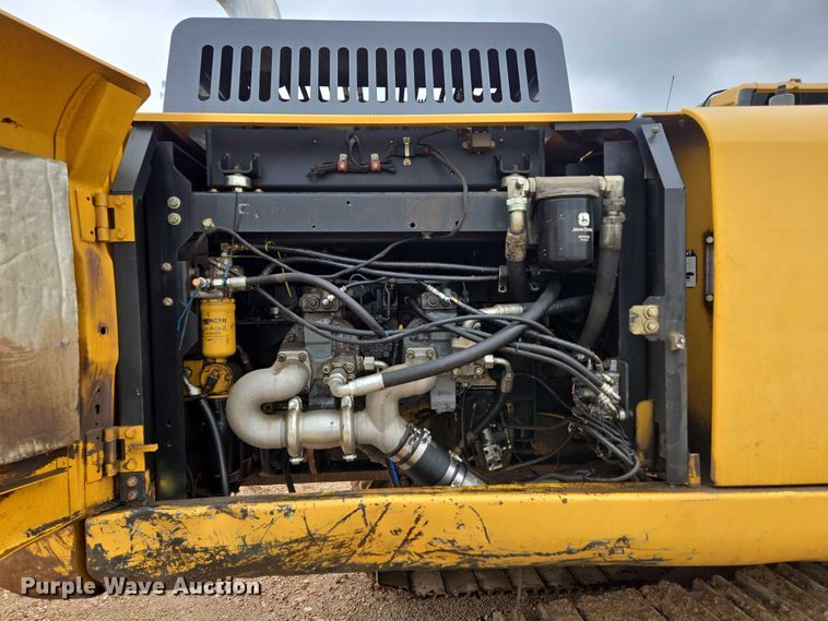 image for item EN3756 2012 John Deere 350G LC excavator