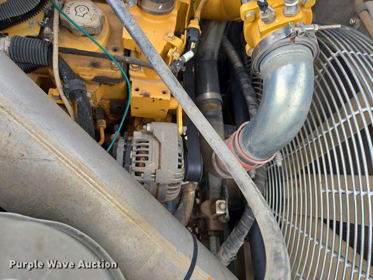 image for item EN3756 2012 John Deere 350G LC excavator