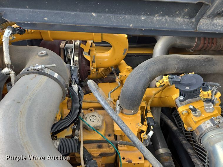 image for item EN3756 2012 John Deere 350G LC excavator