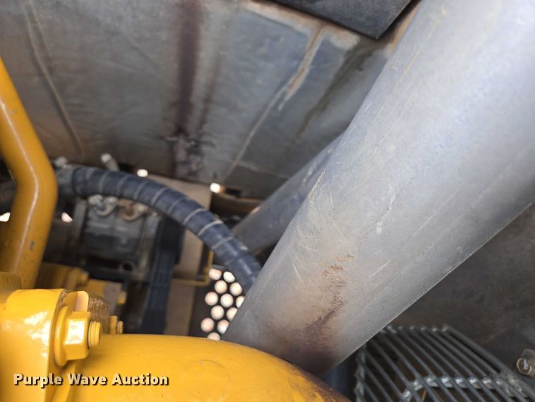 image for item EN3756 2012 John Deere 350G LC excavator