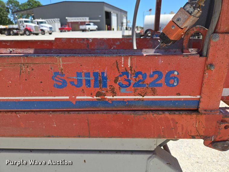 image for item EN3765 2006 Skyjack SJ3226 scissor lift