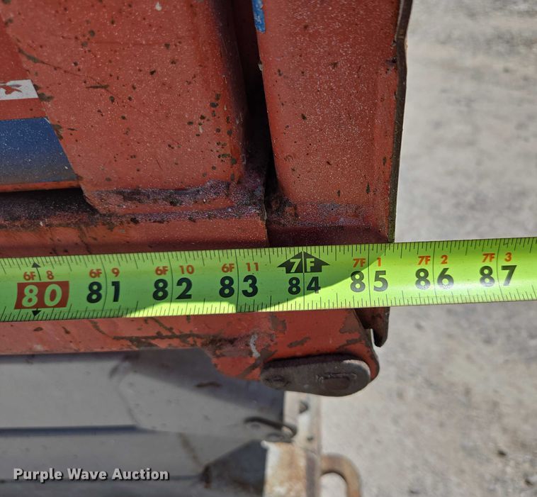 image for item EN3765 2006 Skyjack SJ3226 scissor lift