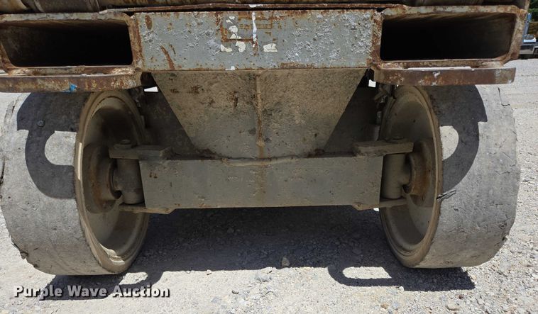 image for item EN3765 2006 Skyjack SJ3226 scissor lift