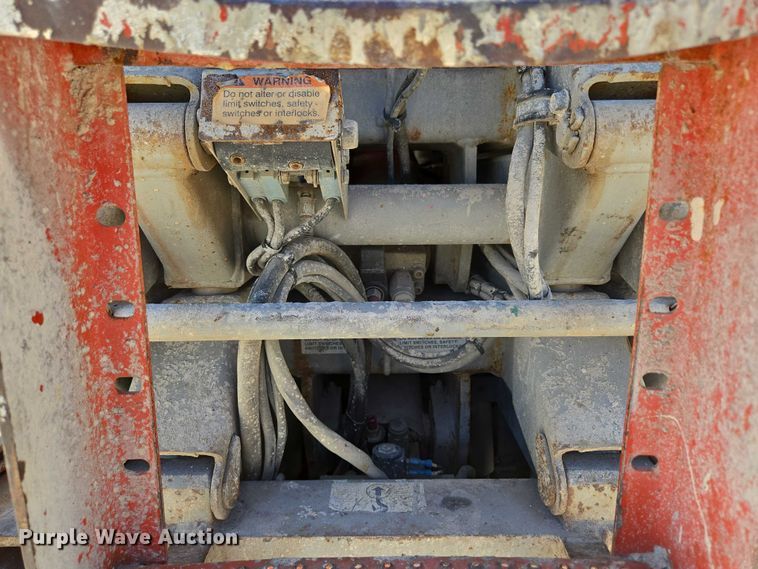 image for item EN3765 2006 Skyjack SJ3226 scissor lift