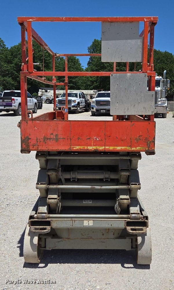 image for item EN3766 2005 Skyjack SJ 4632 scissor lift