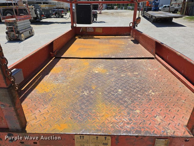 image for item EN3766 2005 Skyjack SJ 4632 scissor lift