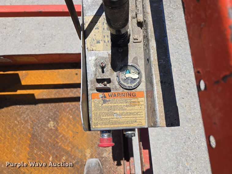 image for item EN3766 2005 Skyjack SJ 4632 scissor lift