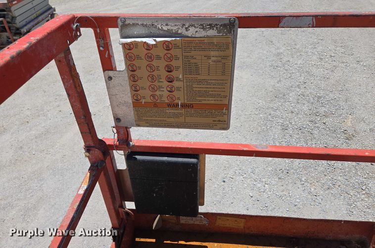 image for item EN3766 2005 Skyjack SJ 4632 scissor lift