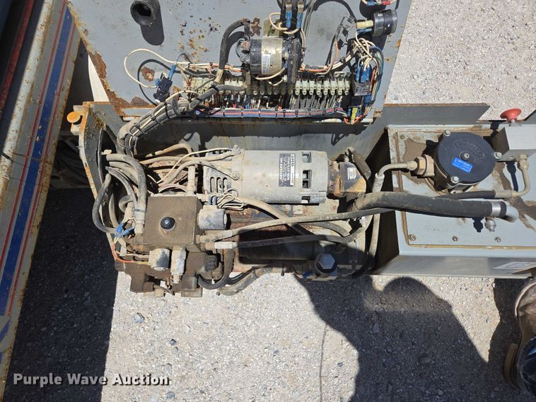 image for item EN3766 2005 Skyjack SJ 4632 scissor lift