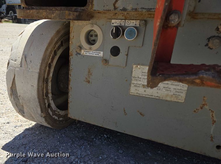 image for item EN3766 2005 Skyjack SJ 4632 scissor lift