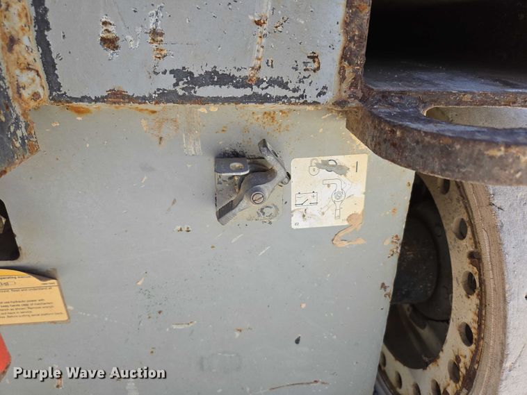 image for item EN3766 2005 Skyjack SJ 4632 scissor lift