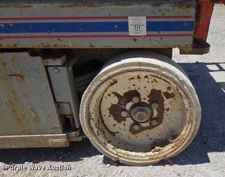 image for item EN3766 2005 Skyjack SJ 4632 scissor lift