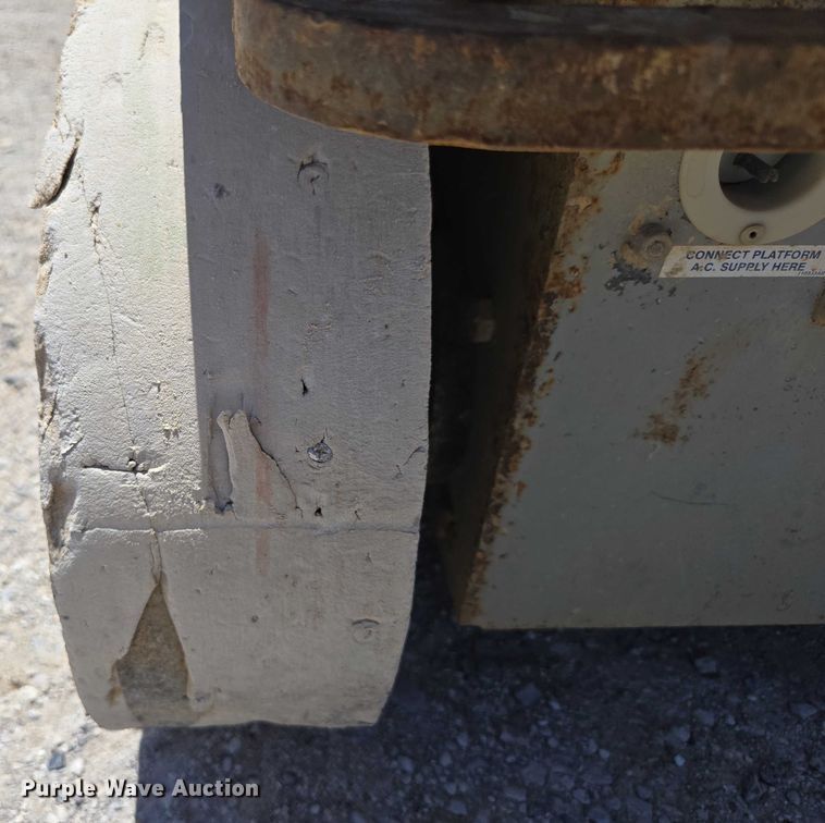 image for item EN3766 2005 Skyjack SJ 4632 scissor lift