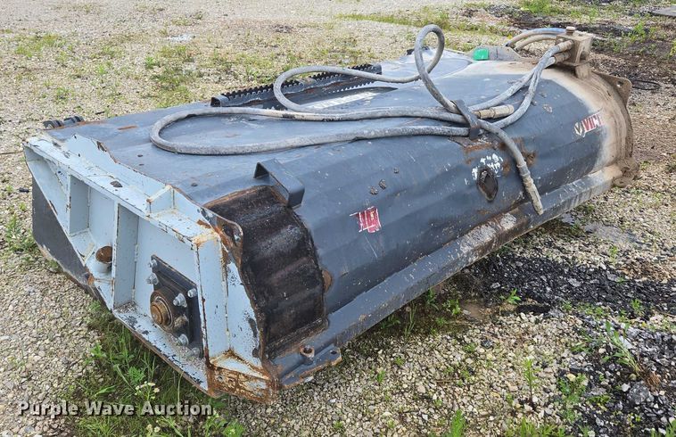 image for item EN3799 Virnig 84 skid steer broom