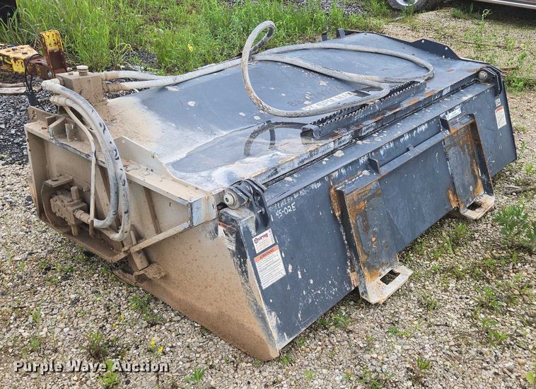 image for item EN3799 Virnig 84 skid steer broom