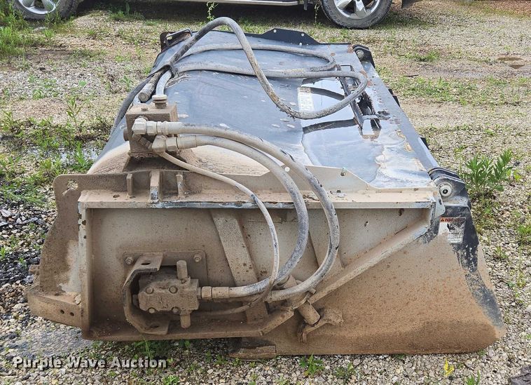 image for item EN3799 Virnig 84 skid steer broom