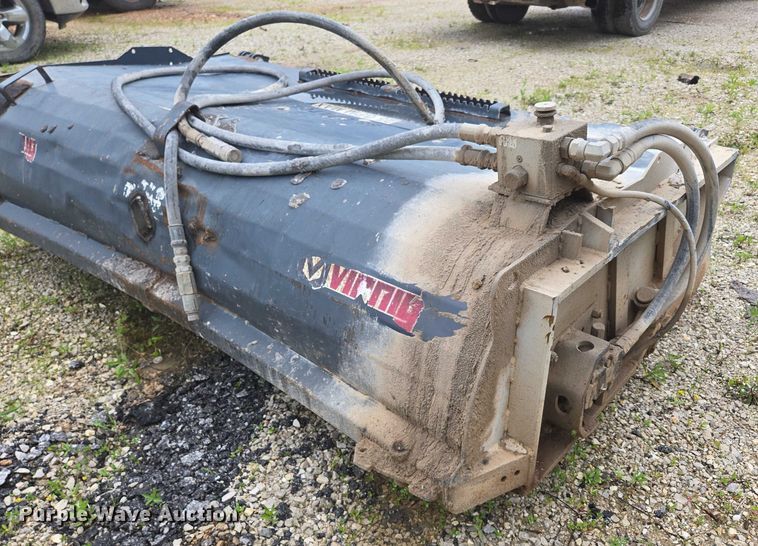image for item EN3799 Virnig 84 skid steer broom
