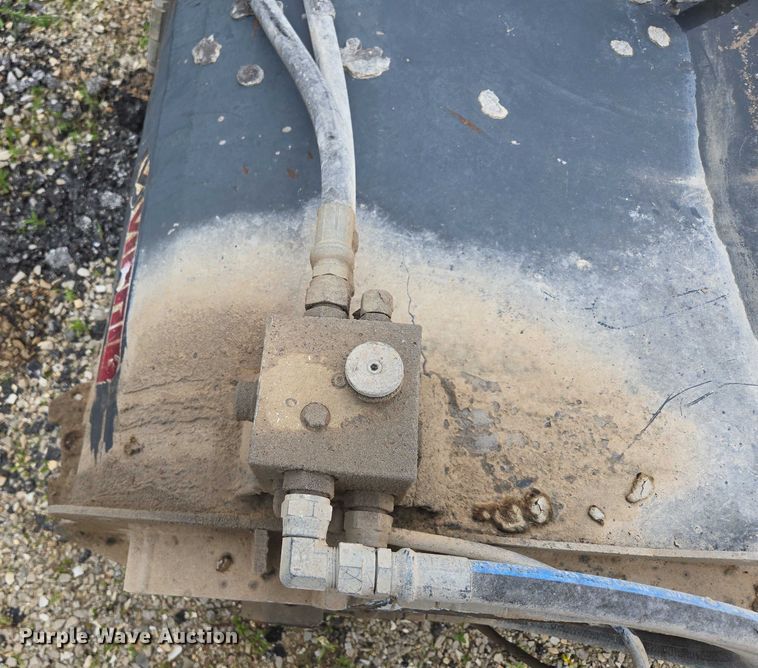 image for item EN3799 Virnig 84 skid steer broom