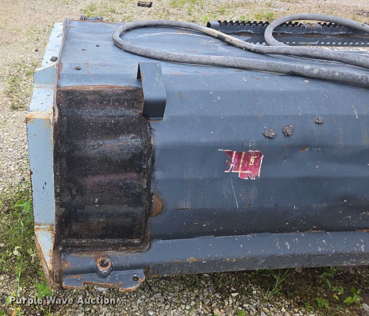 image for item EN3799 Virnig 84 skid steer broom