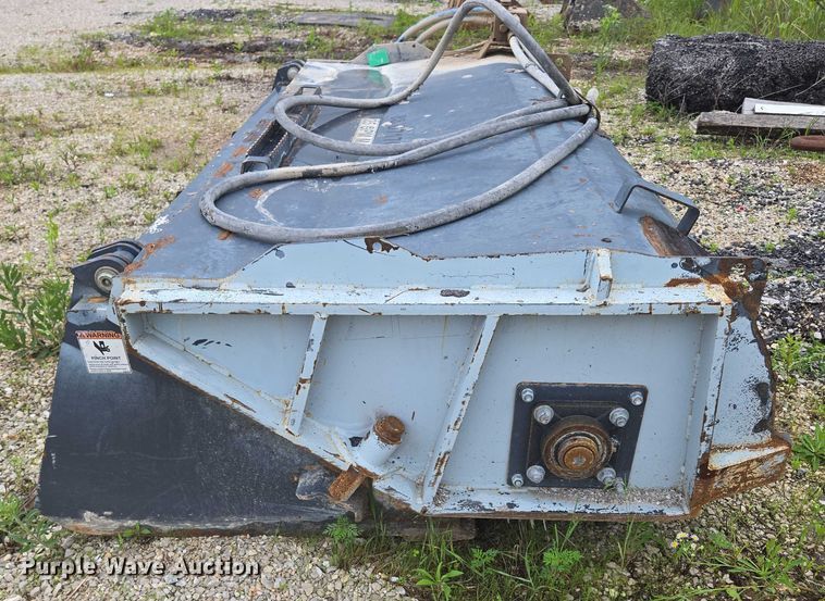 image for item EN3799 Virnig 84 skid steer broom