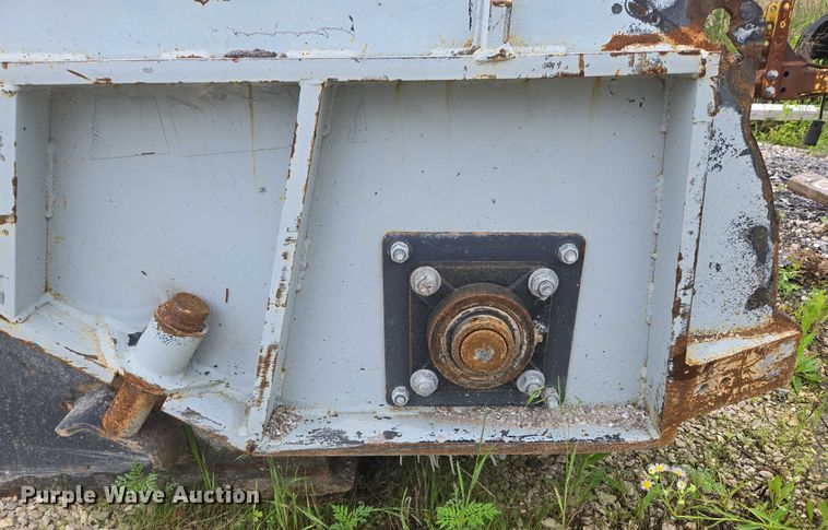 image for item EN3799 Virnig 84 skid steer broom