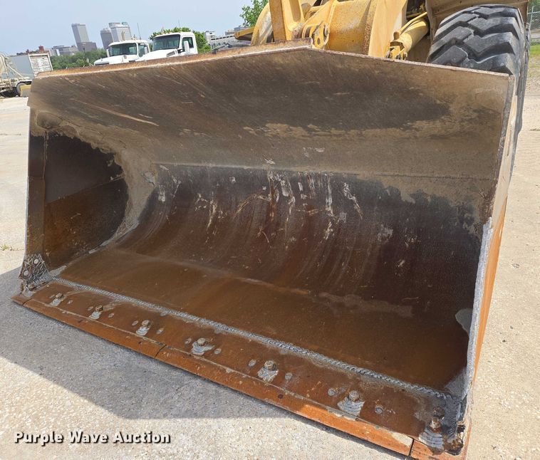 image for item EN8010 2001 Caterpillar  938G wheel loader