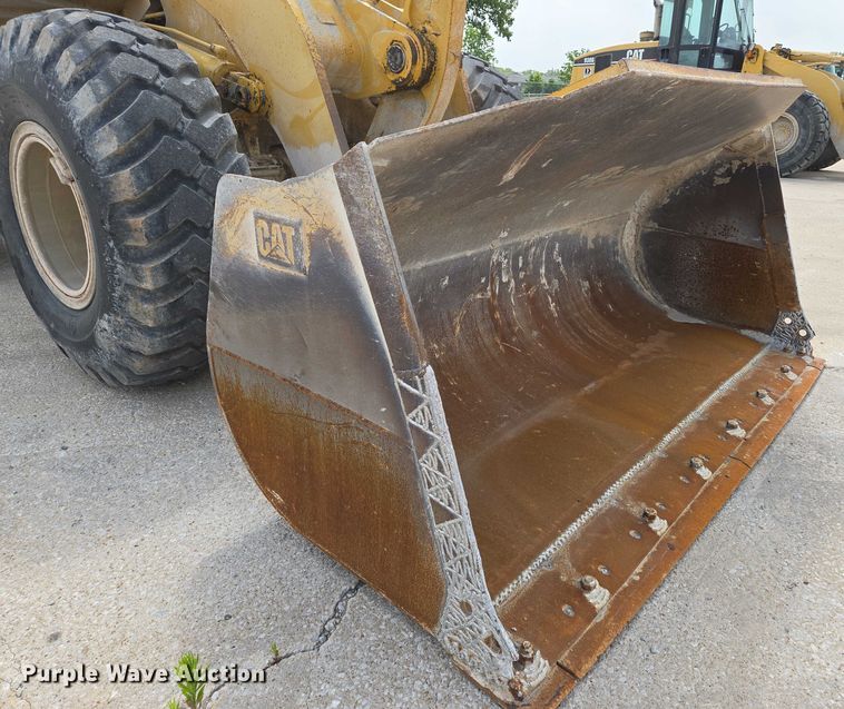 image for item EN8010 2001 Caterpillar  938G wheel loader