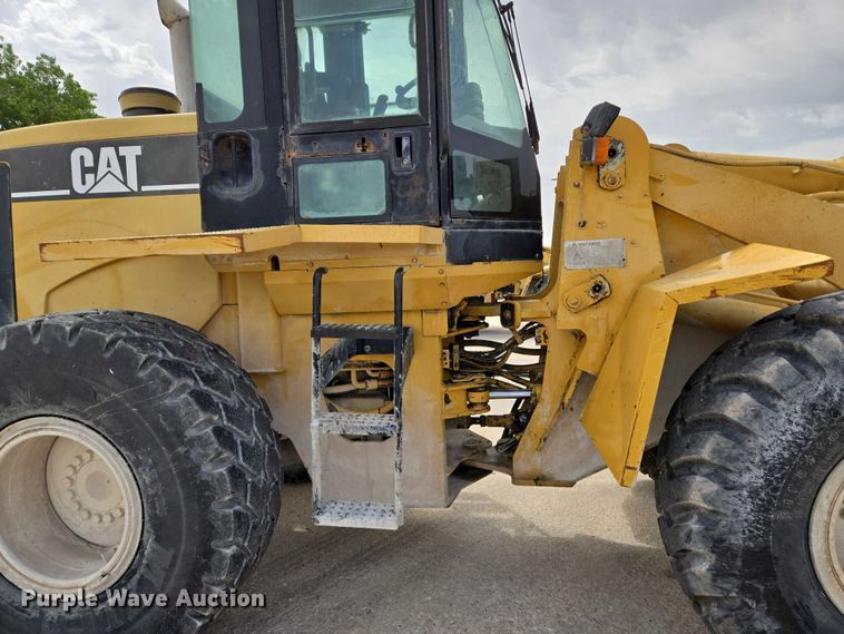 image for item EN8010 2001 Caterpillar  938G wheel loader