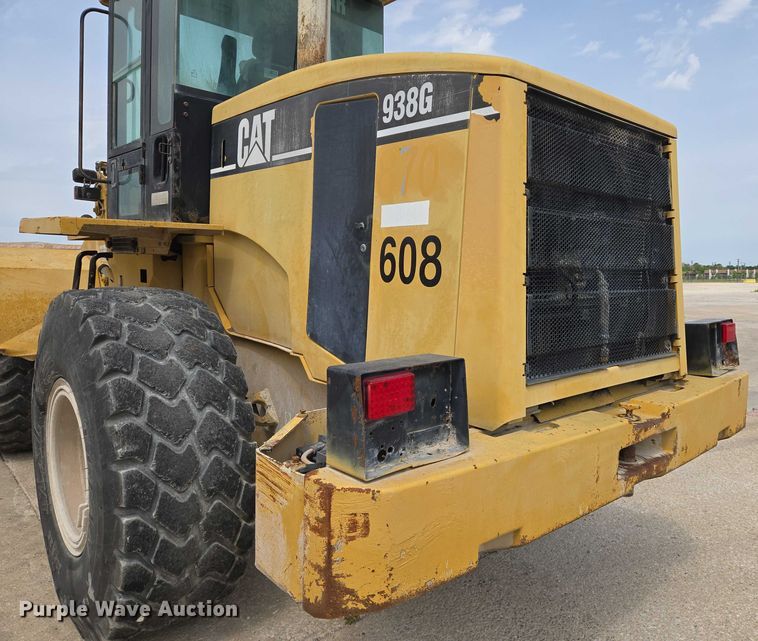 image for item EN8010 2001 Caterpillar  938G wheel loader