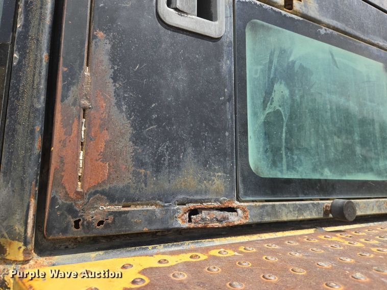 image for item EN8010 2001 Caterpillar  938G wheel loader