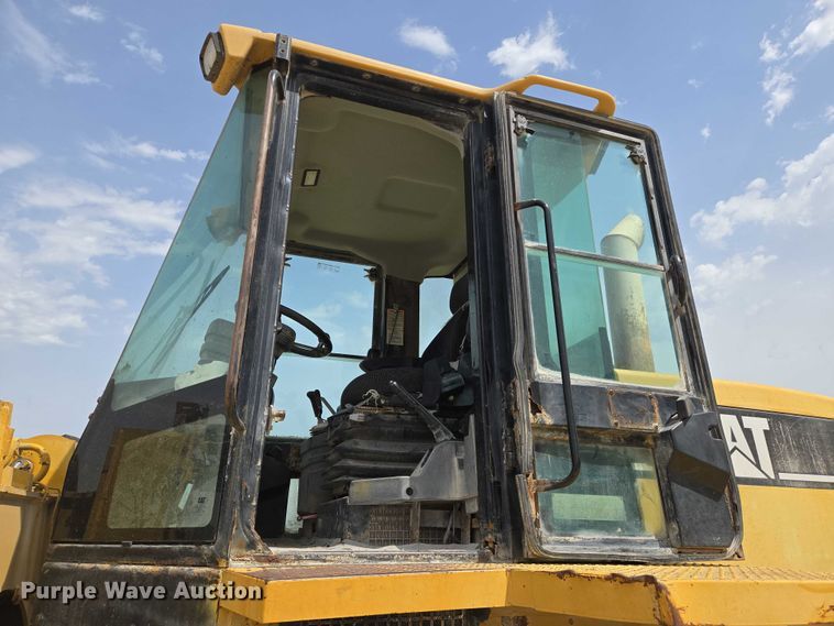 image for item EN8010 2001 Caterpillar  938G wheel loader