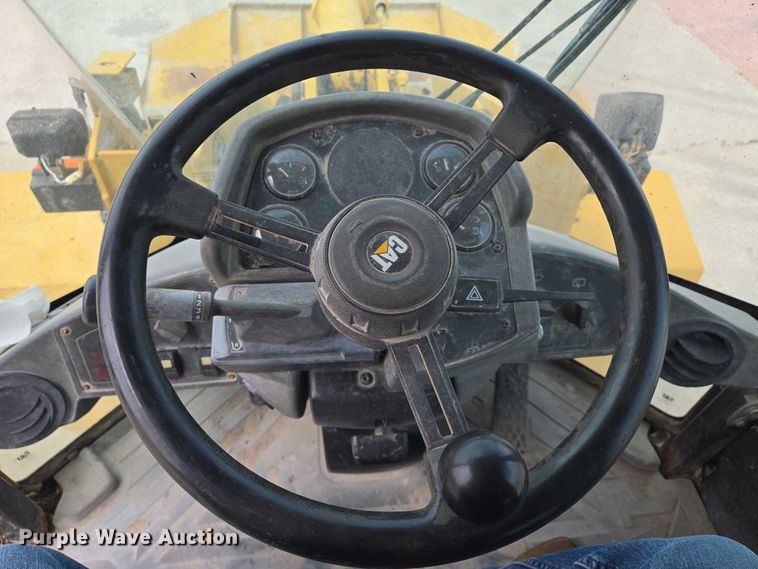 image for item EN8010 2001 Caterpillar  938G wheel loader