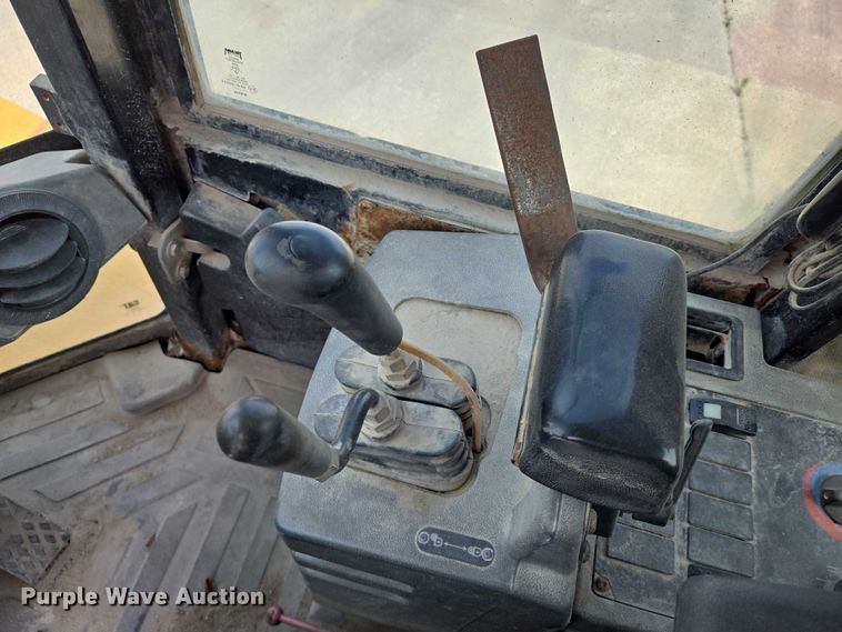 image for item EN8010 2001 Caterpillar  938G wheel loader