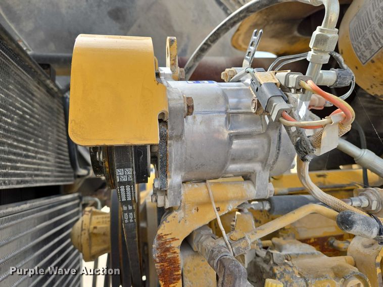 image for item EN8010 2001 Caterpillar  938G wheel loader