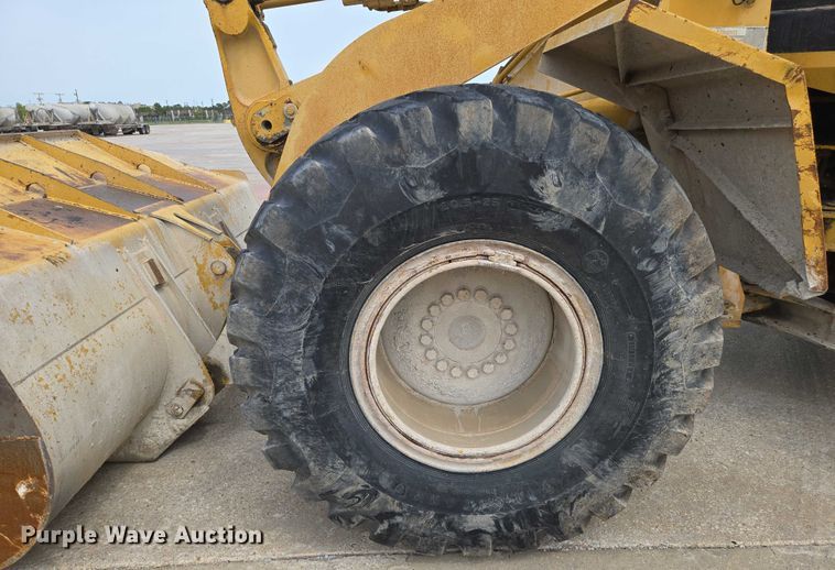 image for item EN8010 2001 Caterpillar  938G wheel loader