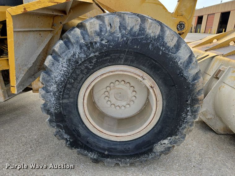 image for item EN8010 2001 Caterpillar  938G wheel loader