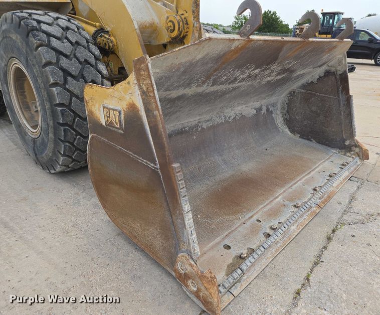 image for item EN8011 1997 Caterpillar  938G wheel loader