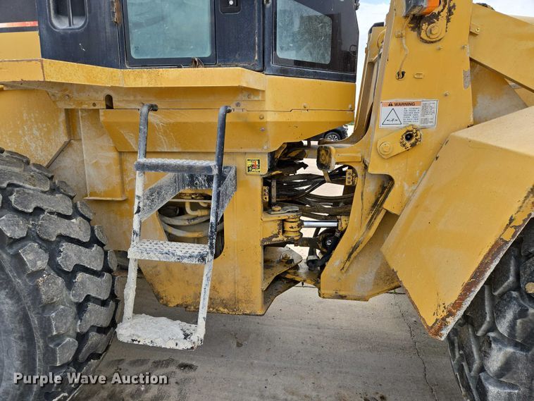 image for item EN8011 1997 Caterpillar  938G wheel loader