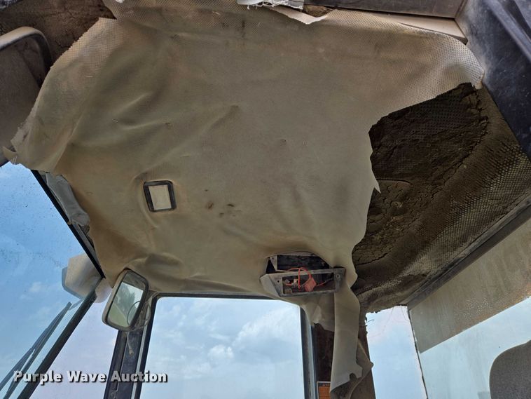 image for item EN8011 1997 Caterpillar  938G wheel loader