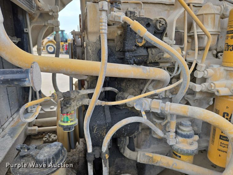 image for item EN8011 1997 Caterpillar  938G wheel loader