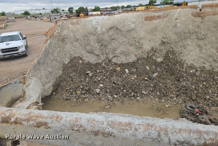 image for item EN8014 2011 Caterpillar 420E backhoe