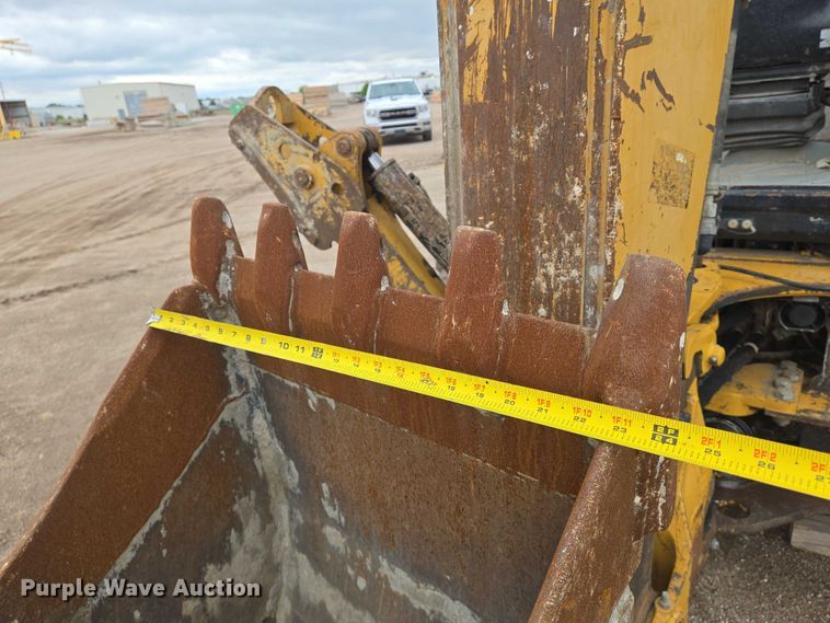 image for item EN8014 2011 Caterpillar 420E backhoe