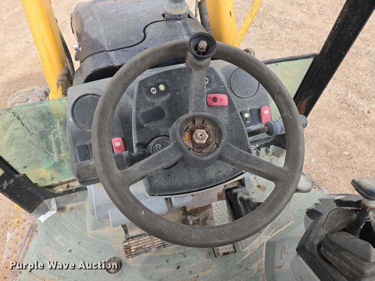 image for item EN8014 2011 Caterpillar 420E backhoe