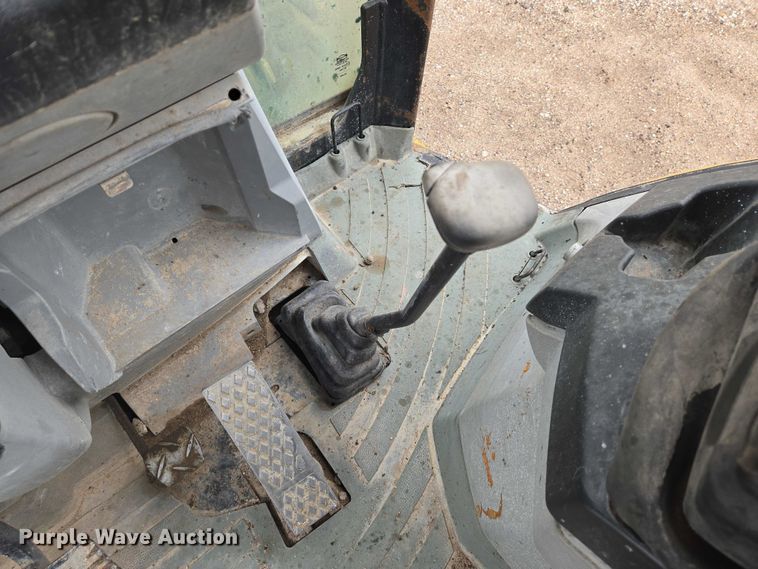 image for item EN8014 2011 Caterpillar 420E backhoe