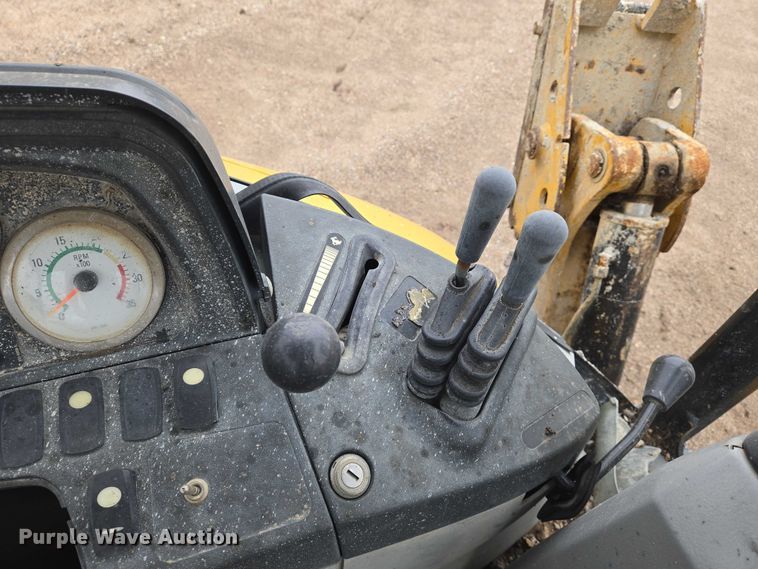 image for item EN8014 2011 Caterpillar 420E backhoe