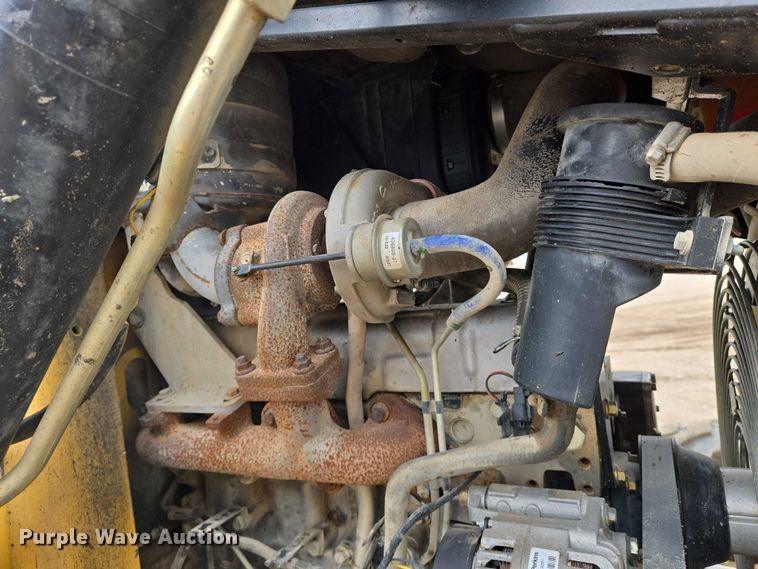 image for item EN8014 2011 Caterpillar 420E backhoe