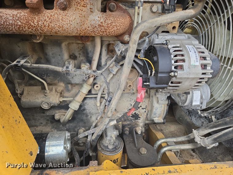 image for item EN8014 2011 Caterpillar 420E backhoe