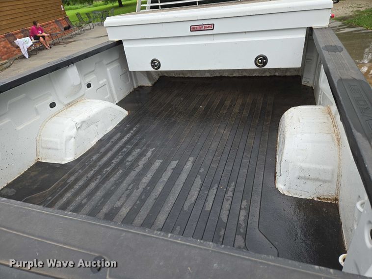 image for item EN8015 2019 Chevrolet Silverado 1500  pickup truck