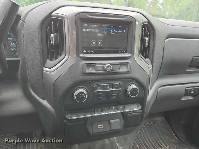 image for item EN8015 2019 Chevrolet Silverado 1500  pickup truck